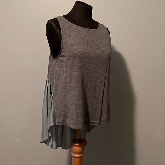Urban Outfitters Sparkle & Fade Womens Gray high Low Hem Pleated Tank Top - Picture 7 of 9